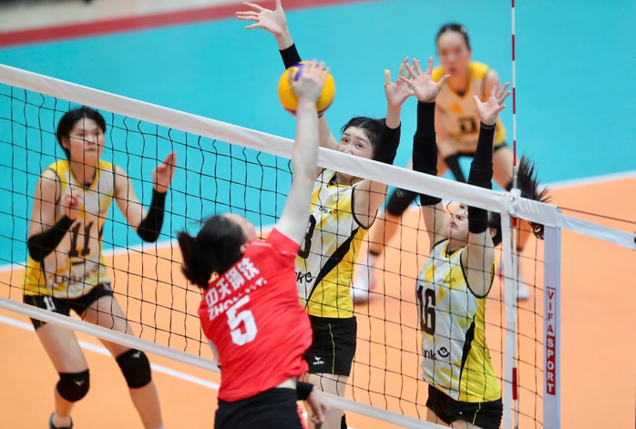 Giang Tô đoạt vé tranh chung kết Cúp bóng chuyền nữ VTV9 – Bình Điền 2026 - Ảnh 1.