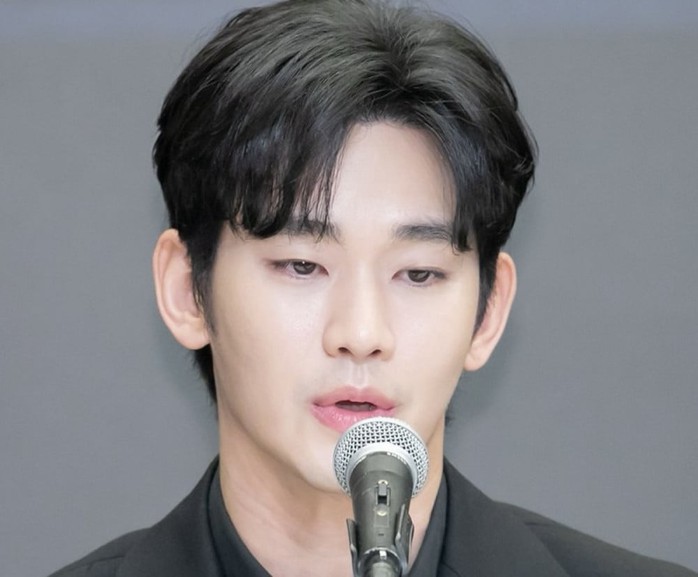 Kim Soo-hyun oan trong bê bối tình ái với đàn em quá cố? - Ảnh 1.