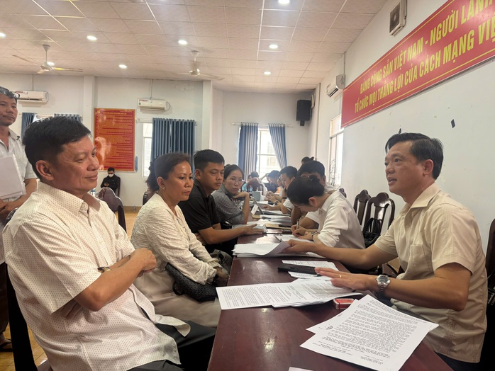 Phú Quốc tiếp tục cưỡng chế 8 hộ dân cố tình bao chiếm đất công - Ảnh 7.