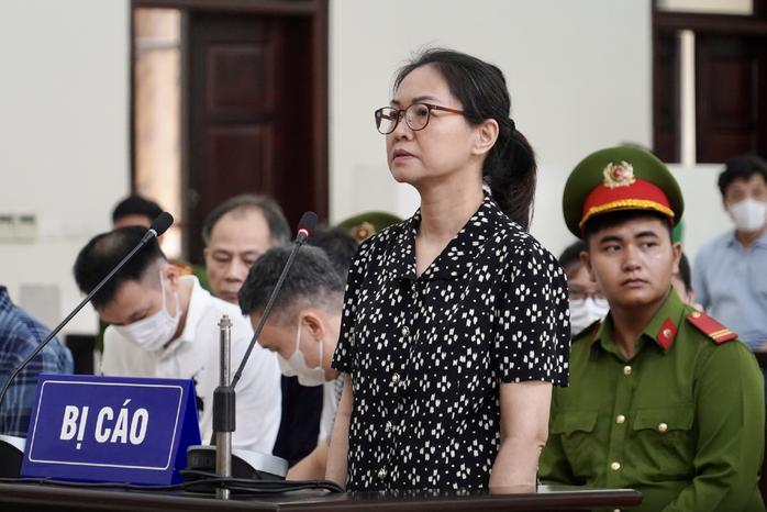 Giảm án Nguyễn Thanh Phong và Trần Việt Nga trong vụ án Cục An toàn thực phẩm - Ảnh 2. Giảm án Nguyễn Thanh Phong và Trần Việt Nga trong vụ án Cục An toàn thực phẩm - Ảnh 2.