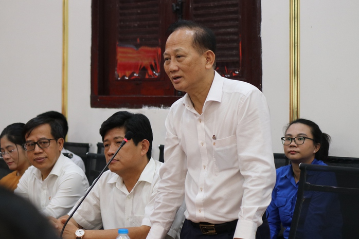 Phường Xuân Hòa thăm, làm việc và tặng quà các đơn vị chăm sóc, giáo dục trẻ em đặc biệt - Ảnh 7.