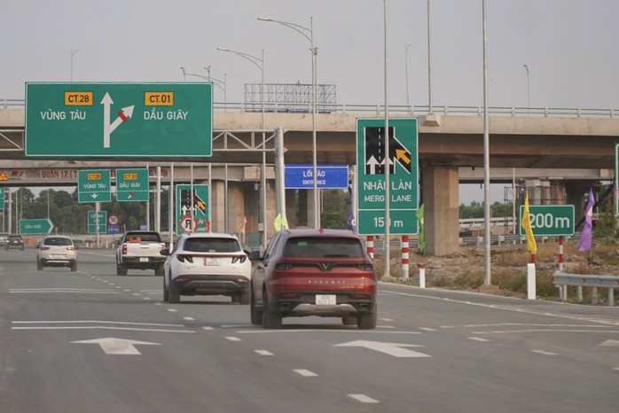 H&oacute;a giải bất cập tr&ecirc;n tuyến cao tốc Bi&ecirc;n H&ograve;a - Vũng T&agrave;u - Ảnh 2.