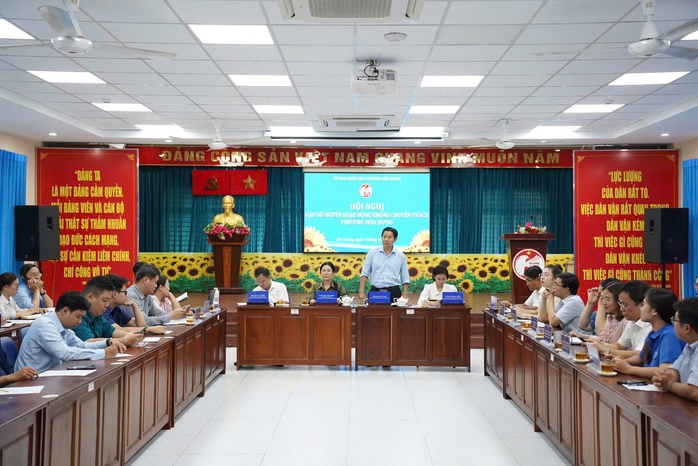 Khẩn trương sắp xếp thôn, tổ dân phố - Ảnh 2. Khẩn trương sắp xếp thôn, tổ dân phố - Ảnh 2.