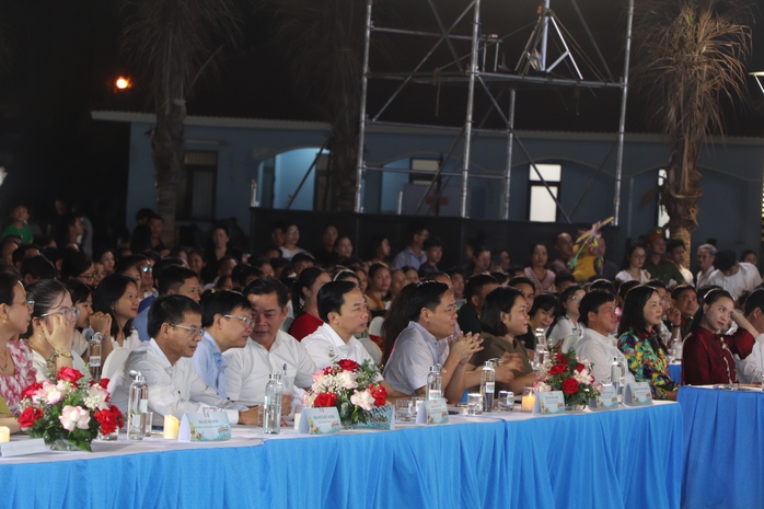 H&agrave;ng ng&agrave;n người tham gia lễ hội ẩm thực Đ&agrave; Nẵng Food 2026 đầu ti&ecirc;n tại miền Nam - Ảnh 8.
