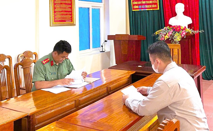 B&aacute;o chốt CSGT l&ecirc;n mạng x&atilde; hội, người đ&agrave;n &ocirc;ng bị xử phạt - Ảnh 1.