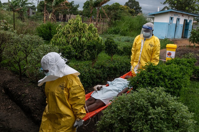 Dịch Ebola lan nhanh ở Congo - Ảnh 1.