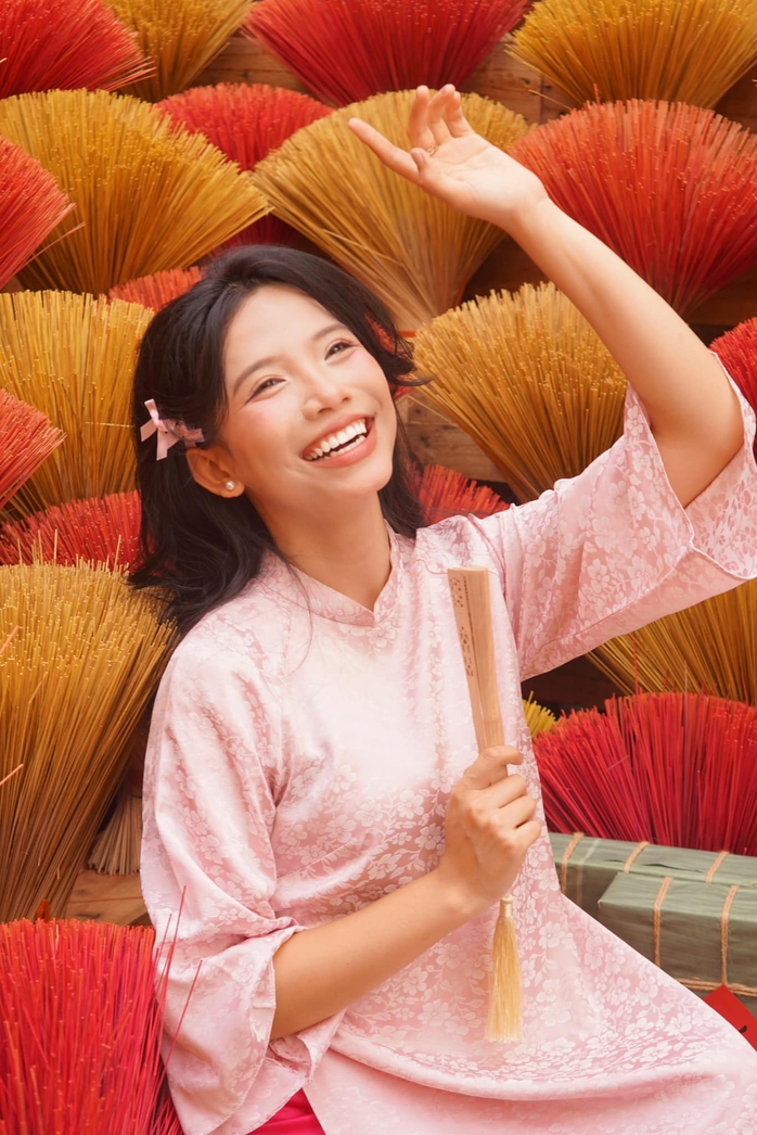 Diễn vi&ecirc;n Tr&acirc;m Nguyễn v&agrave; k&yacute; ức đo tượng s&aacute;p V&otilde; Thị S&aacute;u - Ảnh 2.