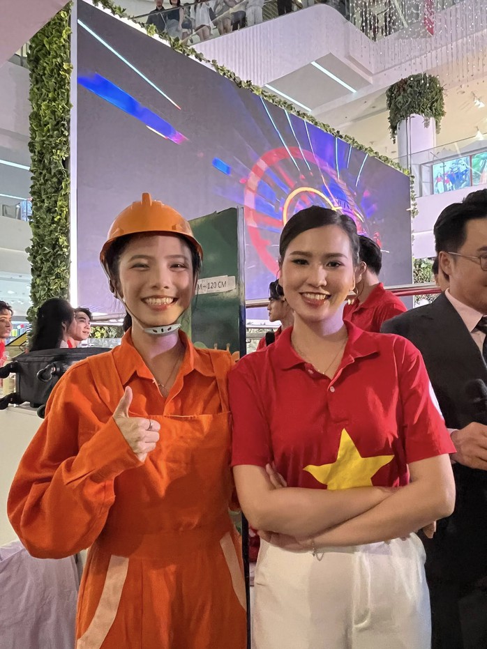 Diễn vi&ecirc;n Tr&acirc;m Nguyễn v&agrave; k&yacute; ức đo tượng s&aacute;p V&otilde; Thị S&aacute;u - Ảnh 3.