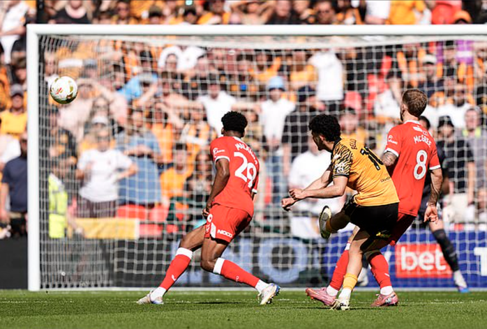 Thắng nghẹt thở Middlesbrough, Hull City trở lại đấu trường Ngoại hạng Anh - Ảnh 2.
