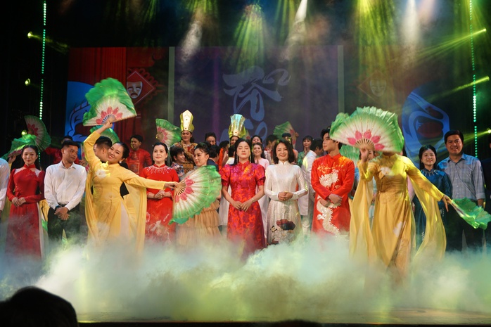 Trọng Nhân, Bích Trâm, Lê Hoàng Nghi, Ngân Hà đoạt giải Nhất cuộc thi Tài năng Diễn viên cải lương 2 - Ảnh 6.