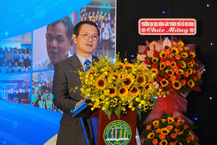 Mười năm nâng bước giấc mơ sinh viên nghèo - Ảnh 2.