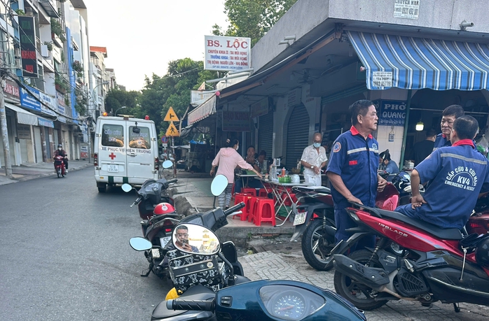 Tài xế xe ôm tử vong ở chợ Bàu Cát , TPHCM gây xôn xao dư luận - Ảnh 1.