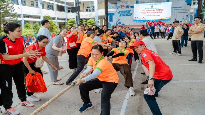 S&ocirc;i nổi c&aacute;c hoạt động chăm lo đời sống tinh thần cho người lao động - Ảnh 5.