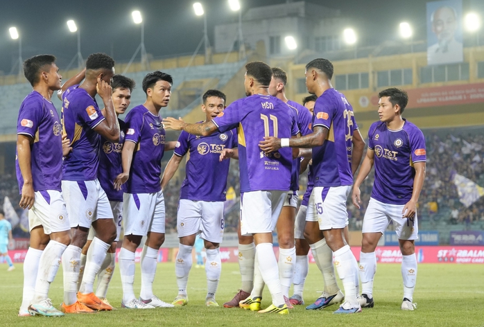 Hoàng Hên ghi bàn và kiến tạo giúp Hà Nội FC trở lại Top 3 V-League - Ảnh 2.