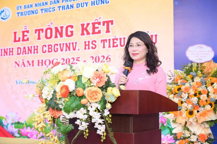 Xúc động lời dặn dò của cô Hiệu trưởng với các học sinh lớp 9 - Ảnh 1.