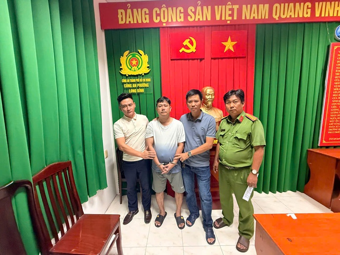 Một cuộc báo tin của người dân sống tại TPHCM giúp công an bắt giữ đối tượng truy nã - Ảnh 1. Một cuộc báo tin của người dân sống tại TPHCM giúp công an bắt giữ đối tượng truy nã - Ảnh 1.