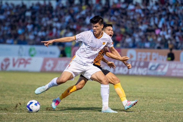  5 đội cùng đua trụ hạng, Ninh Bình bật khỏi top 3  - Ảnh 3.