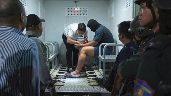 Công an TPHCM ráo riết truy bắt 2 sát thủ nước ngoài chỉ trong 24 giờ - Ảnh 4.
