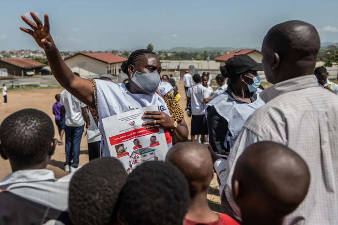 Cảnh b&aacute;o đ&aacute;ng lo về dịch Ebola - Ảnh 1.