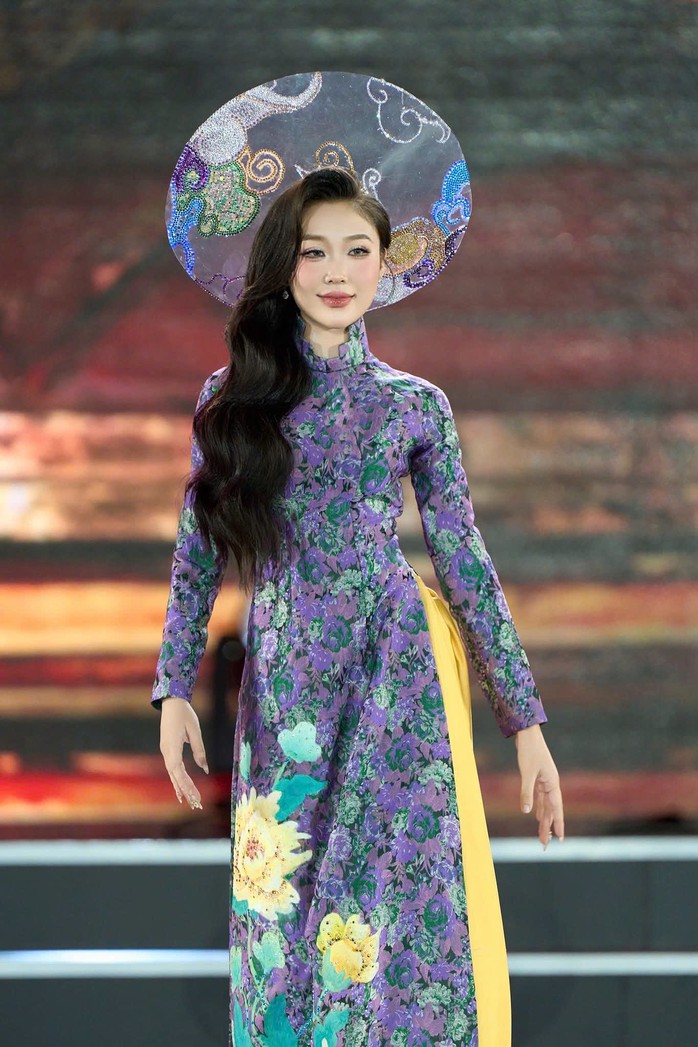 Á hậu Môi trường Trần Thu Hằng muốn trở thành luật sư bảo vệ người yếu thế - Ảnh 3.