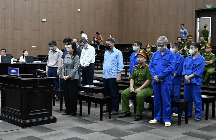 T&ograve;a tuy&ecirc;n &aacute;n cựu Bộ trưởng Bộ Y tế Nguyễn Thị Kim Tiến về thất tho&aacute;t t&agrave;i sản Nh&agrave; nước - Ảnh 2.