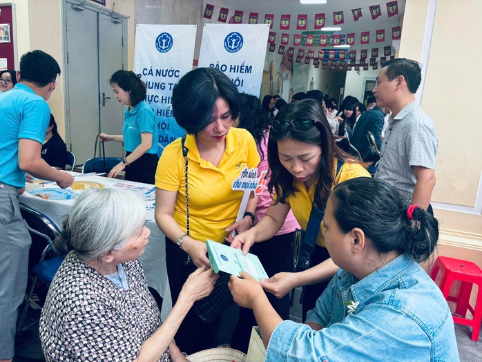 275.000 người nhận BHXH một lần: Đằng sau đ&oacute; l&agrave; nỗi lo cơm &aacute;o  - Ảnh 2.