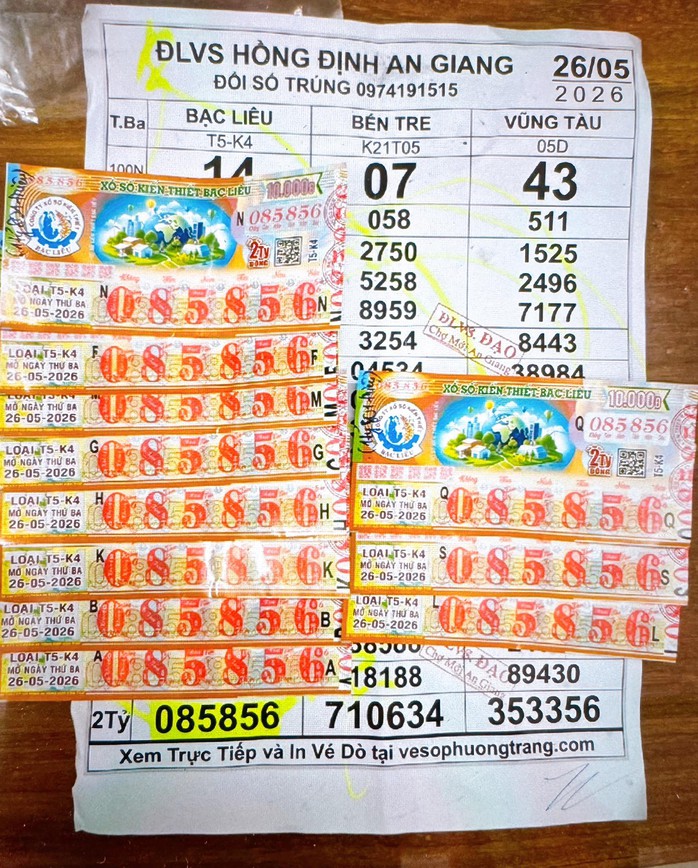 Chiều 27-5, lộ diện người tr&uacute;ng giải độc đắc 11 v&eacute; xổ số miền Nam - Ảnh 1.