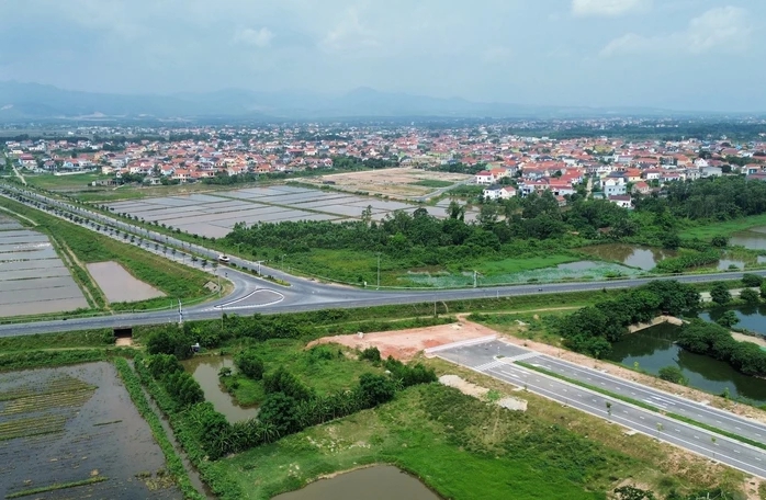 BOT đường tránh TP Đồng Hới đề nghị công an điều tra vụ phá taluy đường - Ảnh 1. BOT đường tránh TP Đồng Hới đề nghị công an điều tra vụ phá taluy đường - Ảnh 1.
