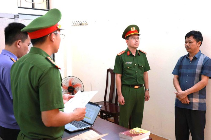 Khởi tố, bắt giam người đàn ông thu mua heo dịch về giết mổ bán ra thị trường - Ảnh 1.