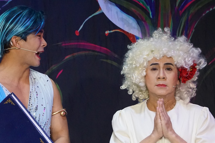 "Thiên Đường Promax": Khi sân khấu đặt câu hỏi về hạnh phúc trong thời mọi thứ đều có thể đo đếm - Ảnh 1.