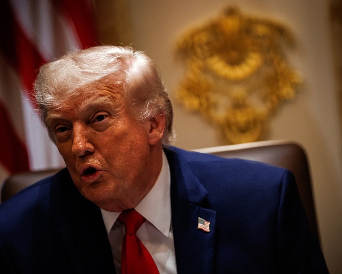 Tổng thống Donald Trump bu&ocirc;ng lời đe dọa qu&acirc;n sự chưa từng c&oacute; nhằm v&agrave;o Oman - Ảnh 1.