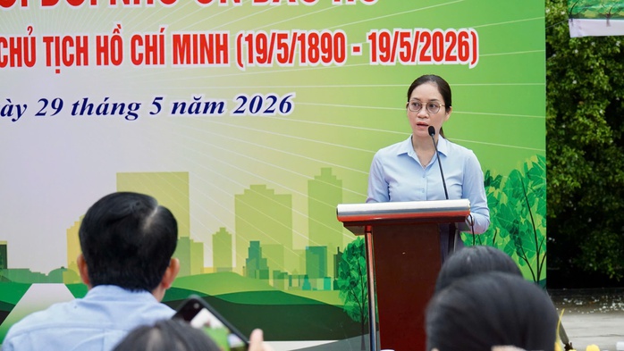 X&atilde; B&igrave;nh Ch&aacute;nh, TPHCM: Người d&acirc;n h&agrave;o hứng hưởng ứng Tết trồng c&acirc;y - Ảnh 2.