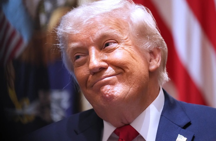 Ông Donald Trump tuyên bố Mỹ - Trung Quốc sẽ cùng thu vật liệu hạt nhân Iran - Ảnh 1.