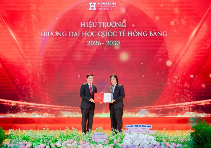 Một trường ĐH đầu tư nhà thuốc, bệnh viện để sinh viên học tập - Ảnh 1.