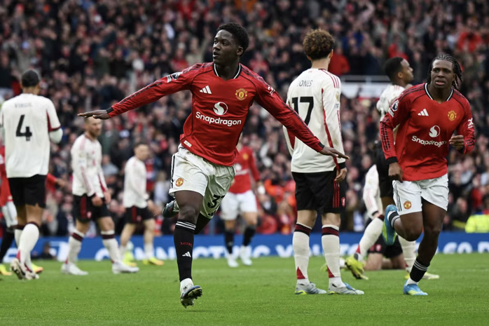 Đ&aacute;nh bại Liverpool, Man United ch&iacute;nh thức trở lại Champions League - Ảnh 6.