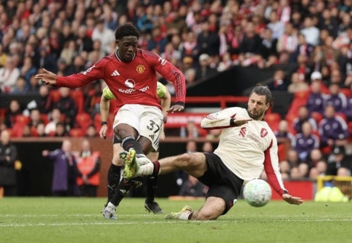 Đ&aacute;nh bại Liverpool, Man United ch&iacute;nh thức trở lại Champions League - Ảnh 5.