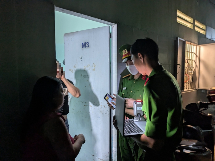 C&ocirc;ng an TPHCM mở cao điểm v&agrave; ra khuyến c&aacute;o, người d&acirc;n cần biết - Ảnh 9.
