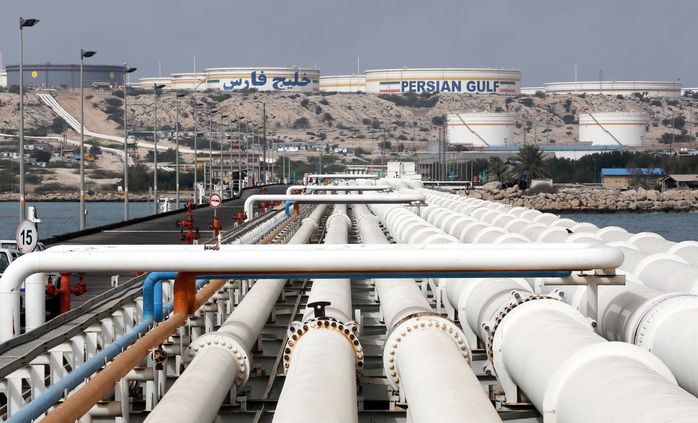 Iran v&agrave; cuộc đấu tr&iacute; nghẹt thở với Mỹ để giải cứu ng&agrave;nh dầu mỏ - Ảnh 1.