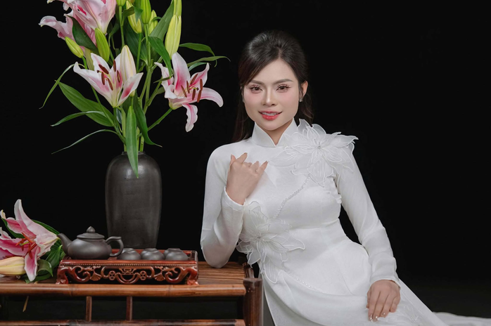 H&agrave; Yến Vy Bolero, giọng ca được Quang L&ecirc; &ndash; Quốc Đại ủng hộ  - Ảnh 2.