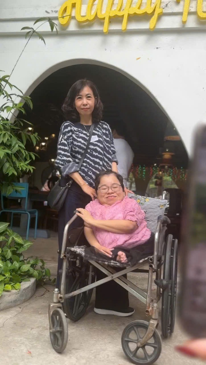 Cuộc thi viết "Tôi yêu thành phố của tôi": Những nhịp cầu kết nối tâm hồn - Ảnh 2. Cuộc thi viết "Tôi yêu thành phố của tôi": Những nhịp cầu kết nối tâm hồn - Ảnh 2.