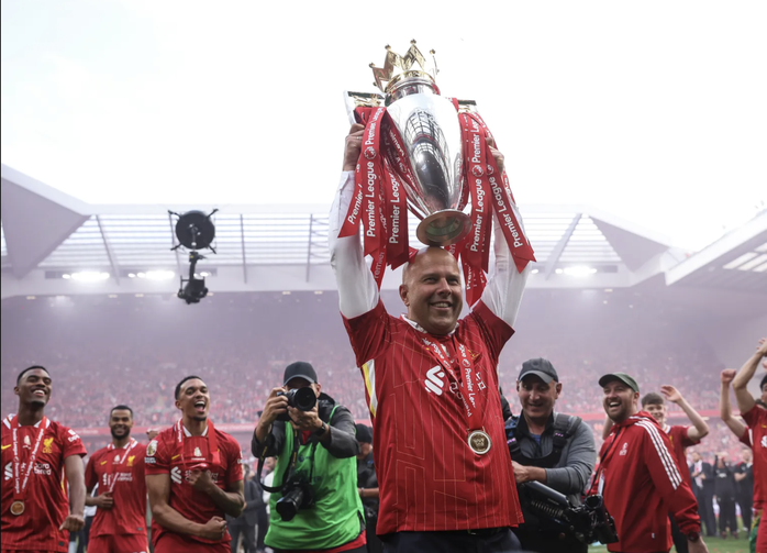 Liverpool sa thải HLV Arne Slot, sẵn s&agrave;ng mời Andoni Iraola kế nhiệm - Ảnh 2.