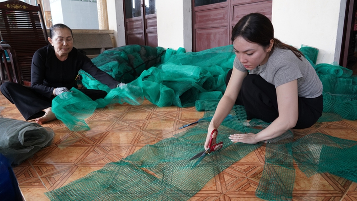Những túi lưới mang th&ocirc;ng đi&ecirc;̣p xanh - Ảnh 3.