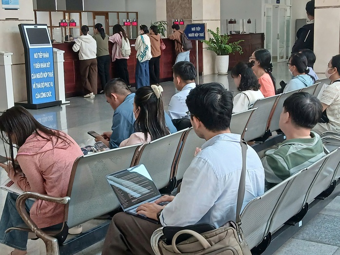 Tranh luận về ngưỡng nợ thuế cấm xuất cảnh: C&ocirc;ng bằng hay bất cập năm 2026 - Ảnh 1.