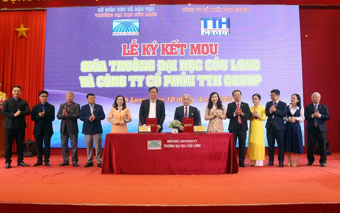Hướng đi bền vững trong c&ocirc;ng t&aacute;c đ&agrave;o tạo nguồn nh&acirc;n lực tại Trường Đại học Cửu Long - Ảnh 3.