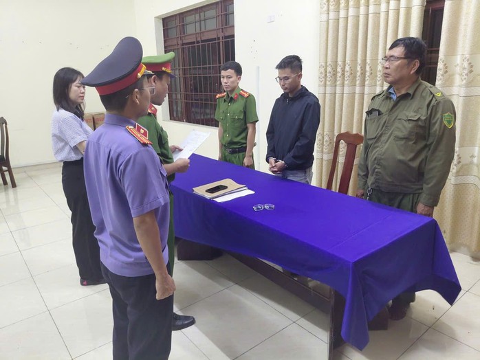 Khởi tố, bắt tạm giam l&aacute;i xe trong vụ ch&aacute;y l&agrave;m 2 người chết - Ảnh 1.