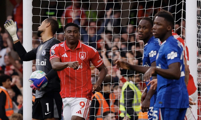 Chelsea thua thảm Nottingham Forest, hết cơ hội đua tranh ở Ngoại hạng - Ảnh 4.