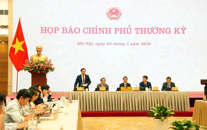 L&atilde;nh đạo Bộ Y tế n&oacute;i về thời điểm2 bệnh viện Bạch Mai v&agrave; Việt Đức cơ sở 2 đi v&agrave;o hoạt động - Ảnh 1.