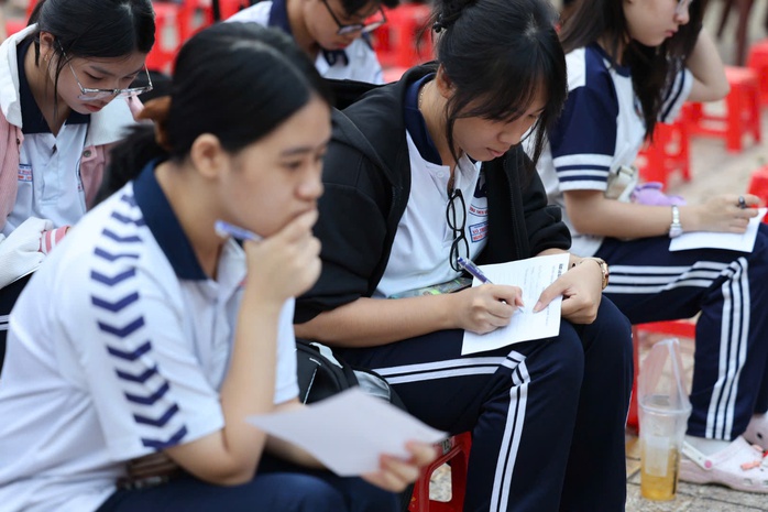  Giữ hay thay đổi theo nguyên tắc nào? - Ảnh 1.