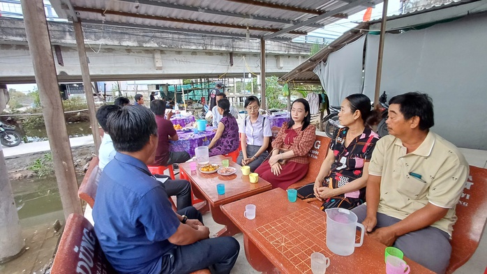 Vụ thảm &aacute;n ở T&acirc;y Ninh: Thăm hỏi, động viện gia đ&igrave;nh nạn nh&acirc;n - Ảnh 1.