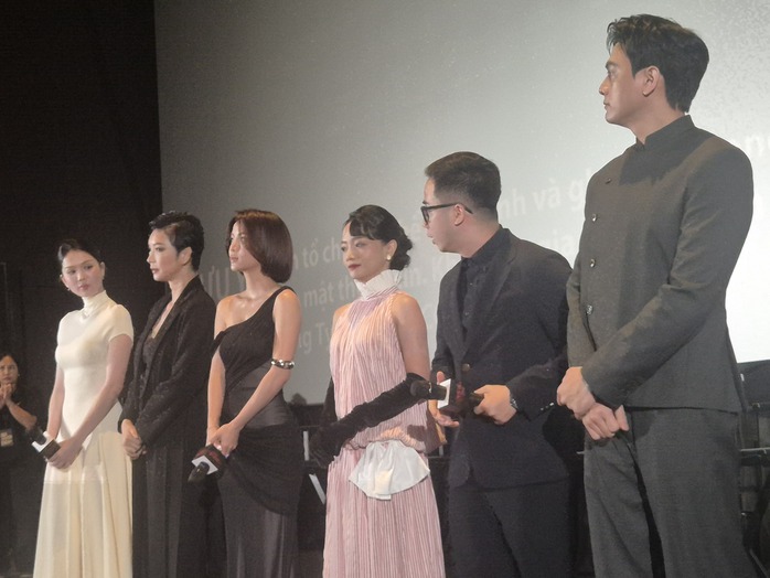 Phương Linh căng thẳng, lo lắng vì "đàn chị" Ngọc Trinh - Ảnh 11.